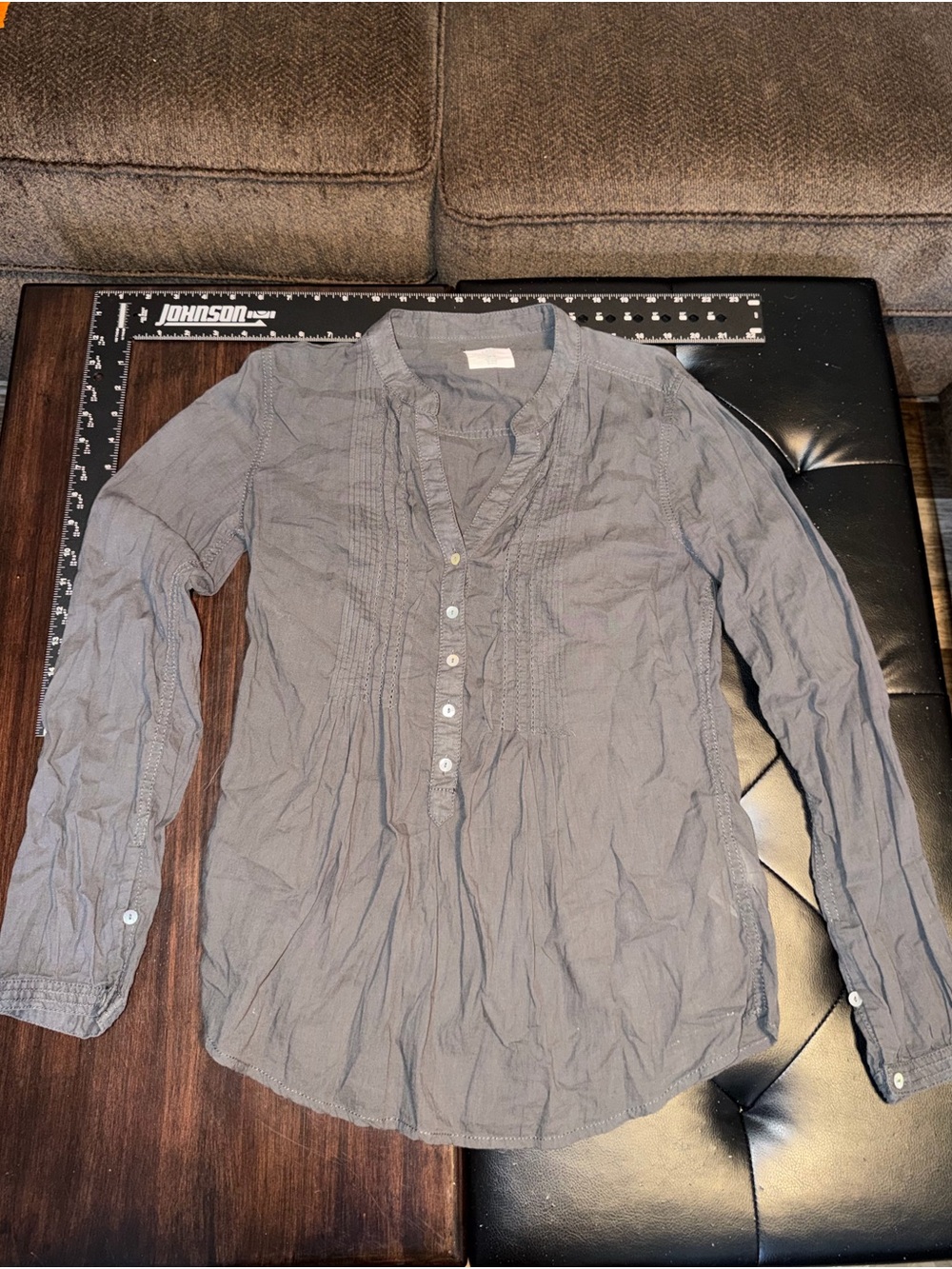 L.O.G.G. by H&M Women’s Gray Button Front Long Sleeve Blouse Size S